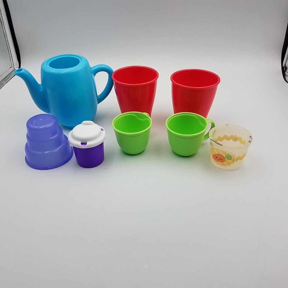 lot 8 miscellaneous childrens kitchen‎ items cups kettle As Is